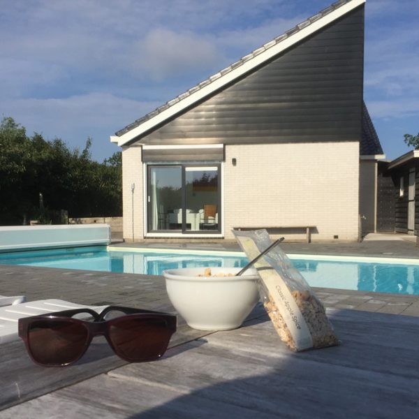 10 persoons vakantiehuis met privé zwembad en jacuzzi op Texel